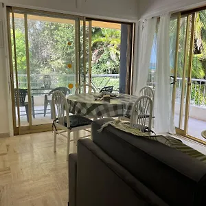 « Hawai » Proche Mer, Calme, Piscine Appartement Menton